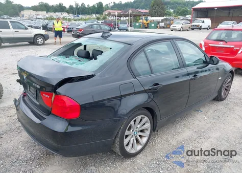 2011 BMW 328I z USA, uszkodzony, nr VIN WBAPH7G52BNN07776